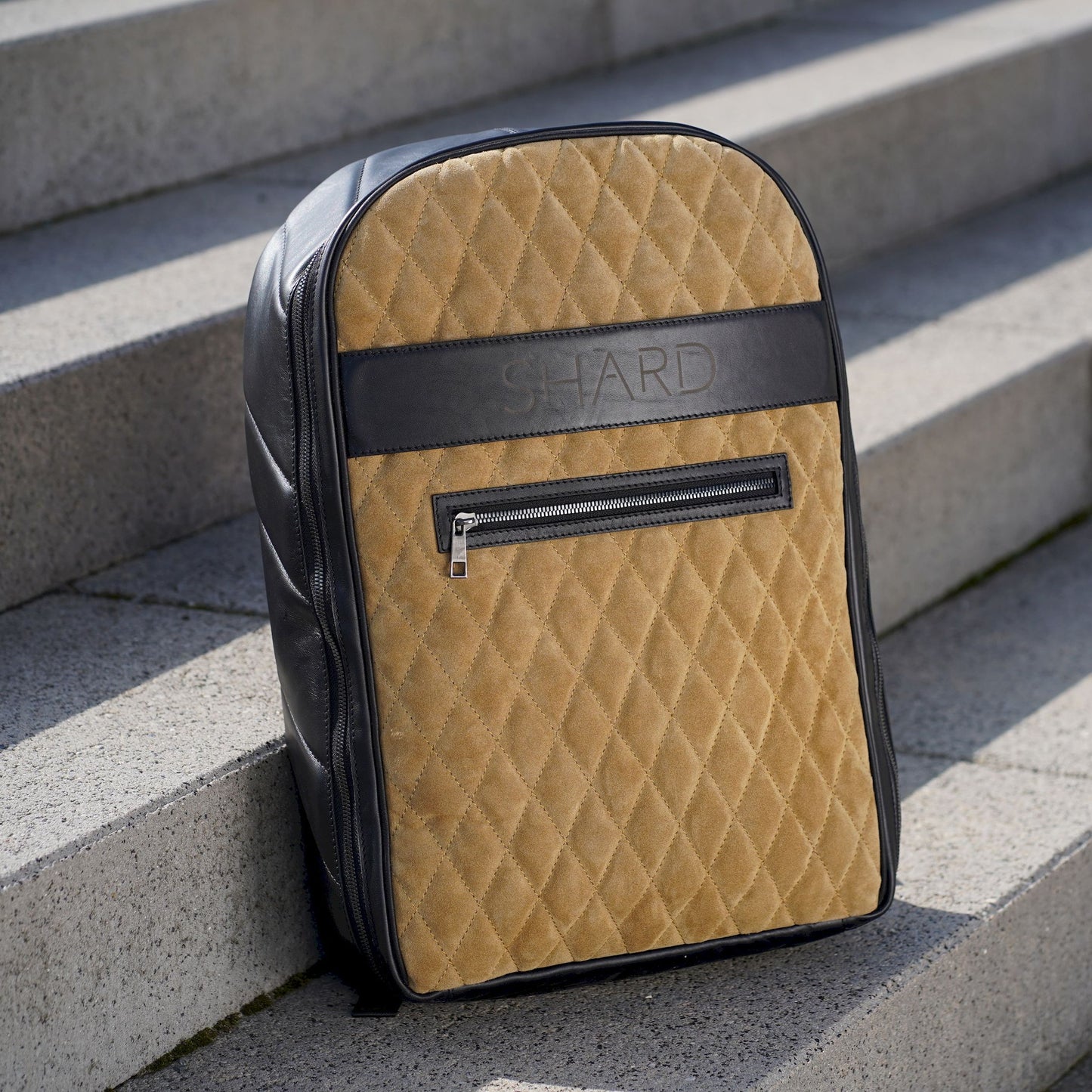 B-BAG s přední kapsou