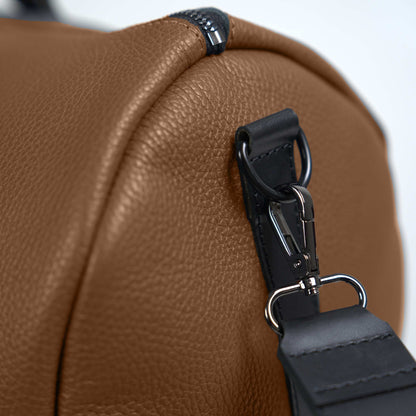 Cestovní taška s popruhem Esence